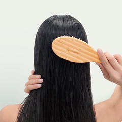 Cepillo para el cabello de bambú Sugarbear